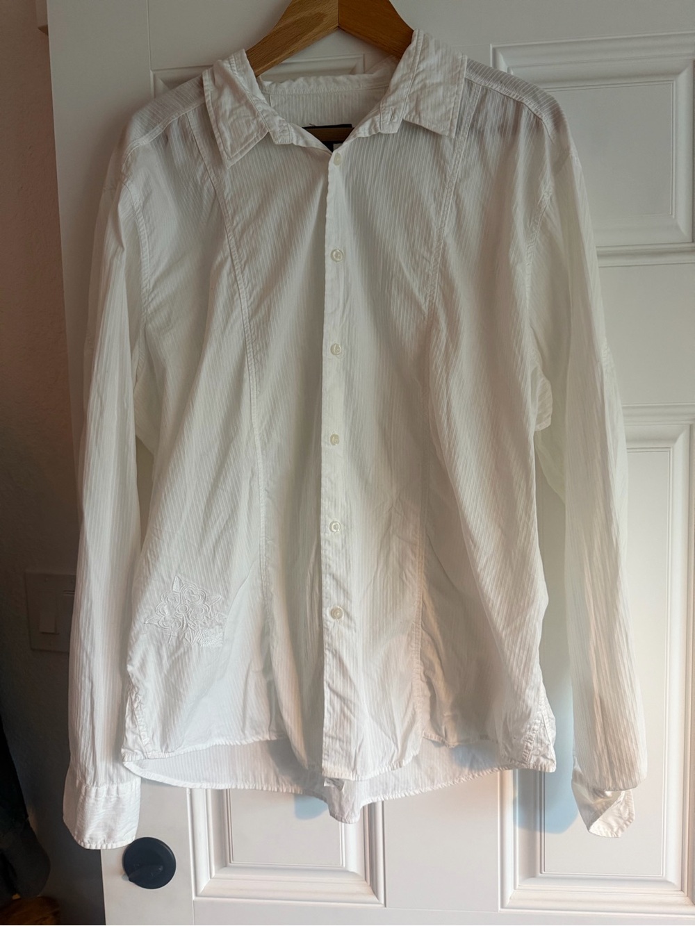 Women's White Button-Down Shirt - Classic Long-Sleeve
